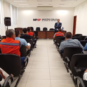 Promotor do Gaema de Presidente Prudente reúne coordenadores municipais de Defesa Civil para alinhar ações e conhecer estruturas locais